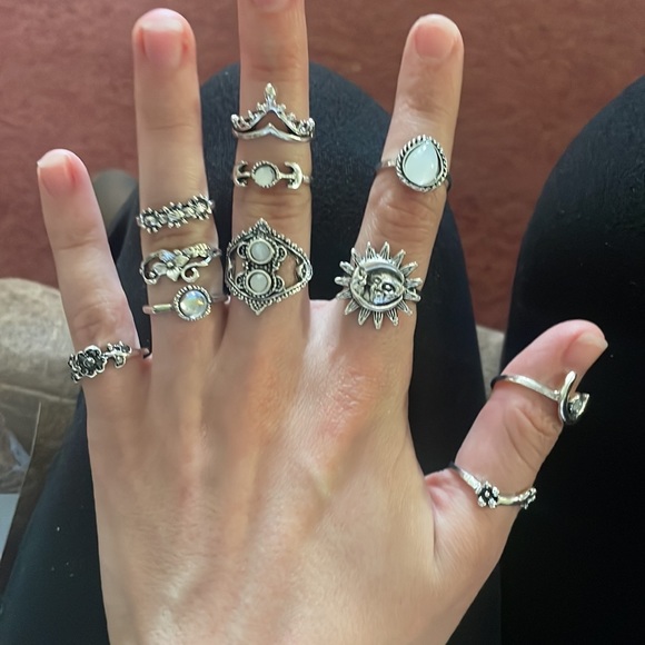 Silver flower ring - Picture 9 of 9